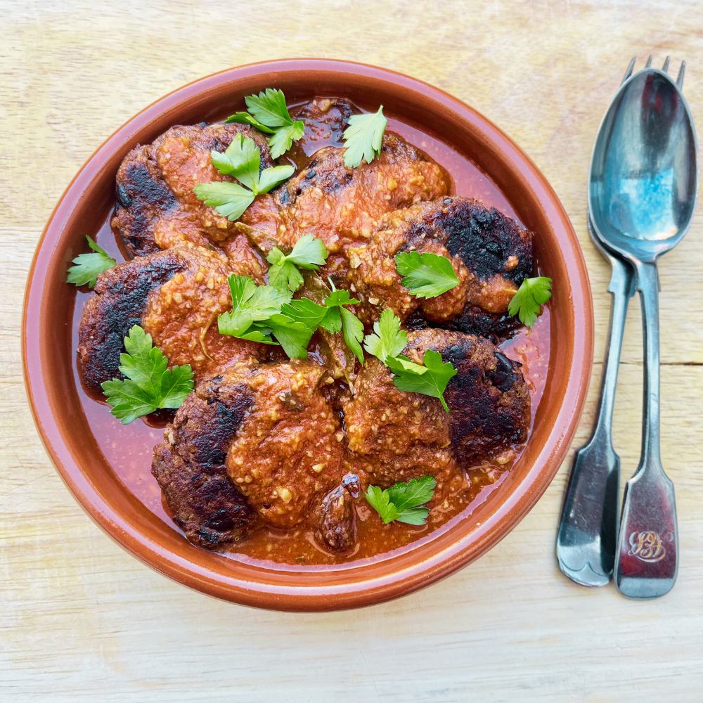 Frozen: Indian aubergine kofta with slow-cooked spicy tomato sauce. Vegan. Serves two
